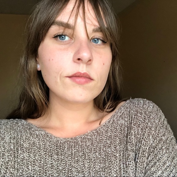 Meet your Posher, Kenzie - Picture 1 of 1